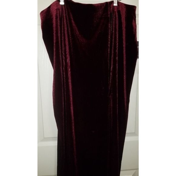 Plus size velvet skirt. Last one - Picture 4 of 8